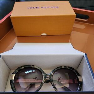 Louis Vuitton Tortious Brown And Creme Women's Sunglasses